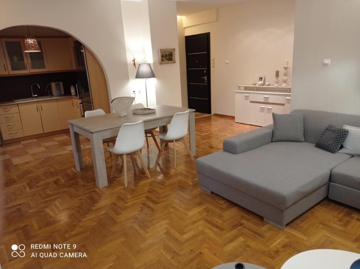 Casa Nova - Appartment Near The Sea بيرايوس المظهر الخارجي الصورة